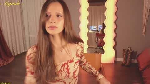 Snapshot of _stella_rose_ chatting on 02-05-25, 01:26 Stella online show from 02-05-25, 01:26