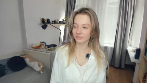 Snapshot of _summer_wind_ chatting on 03-19-26, 09:57 Call me Kate online show from 03-19-26, 09:57