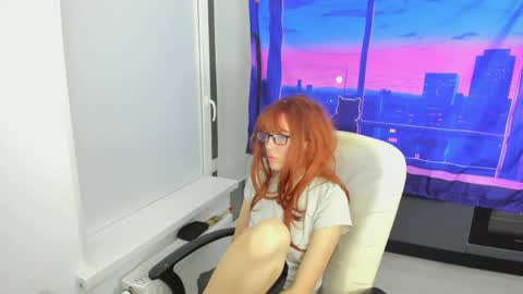 Snapshot of _suunbeam_ chatting on 05-12-26, 09:01 Sun online show from 05-12-26, 09:01