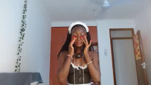 Snapshot of _sweejewel chatting on 12-15-25, 12:31 _sweejewel online show from 12-15-25, 12:31