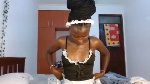 Snapshot of _sweejewel chatting on 12-16-25, 04:06 _sweejewel online show from 12-16-25, 04:06