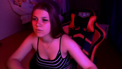 Snapshot of _sweet_foxy_ chatting on 06-11-26, 07:56 Mari online show from 06-11-26, 07:56