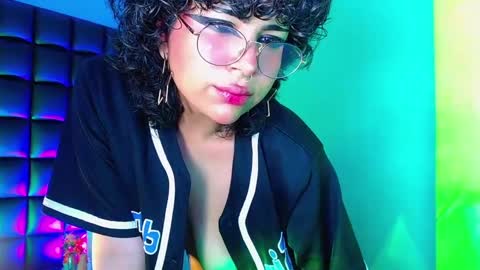 Kuromi online show from 02-05-25, 04:27