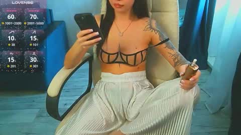 Milana   welcome to my world  online show from 03-25-26, 06:19