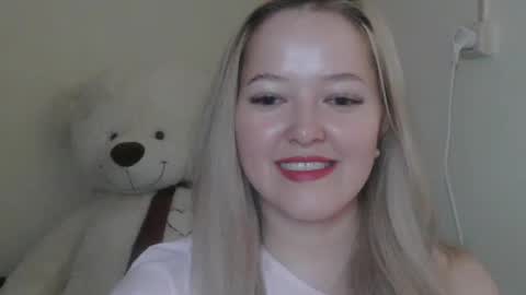 _sweet_smile_ online show from 08-02-26, 12:09