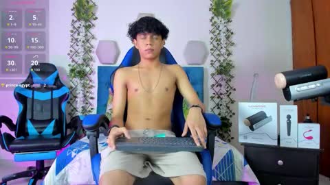 Snapshot of _taylor_black chatting on 09-30-25, 12:26 Taylor online show from 09-30-25, 12:26