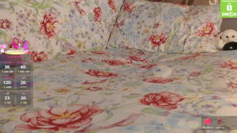 Mia online show from 04-06-26, 04:46