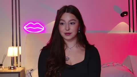 _tessa_may_ online show from 11-21-25, 10:52