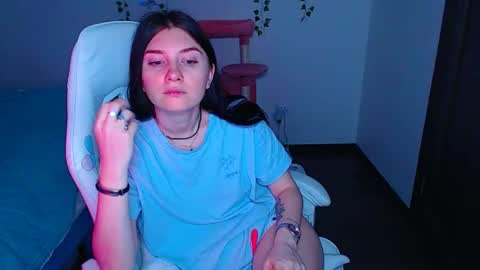 _thesamedaniellatrue_ online show from 12-04-25, 07:11