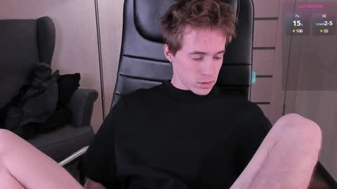 Snapshot of _tokyo_ghoul chatting on 12-13-24, 08:09 _tokyo_ghoul online show from 12-13-24, 08:09