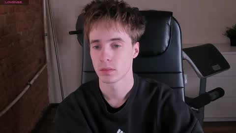 Snapshot of _tokyo_ghoul chatting on 12-27-24, 03:04 _tokyo_ghoul online show from 12-27-24, 03:04