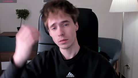 Snapshot of _tokyo_ghoul chatting on 01-16-25, 10:21 _tokyo_ghoul online show from 01-16-25, 10:21