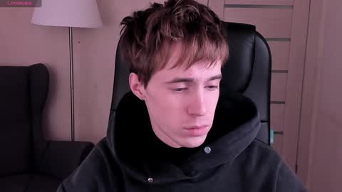 Snapshot of _tokyo_ghoul chatting on 01-25-25, 10:19 _tokyo_ghoul online show from 01-25-25, 10:19