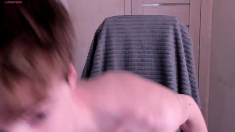 Snapshot of _tokyo_ghoul chatting on 02-08-25, 10:18 _tokyo_ghoul online show from 02-08-25, 10:18