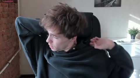 Snapshot of _tokyo_ghoul chatting on 02-20-25, 10:05 _tokyo_ghoul online show from 02-20-25, 10:05