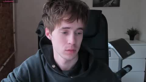 Snapshot of _tokyo_ghoul chatting on 02-27-25, 10:04 _tokyo_ghoul online show from 02-27-25, 10:04