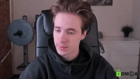 Snapshot of _tokyo_ghoul chatting on 11-02-25, 10:17 _tokyo_ghoul online show from 11-02-25, 10:17