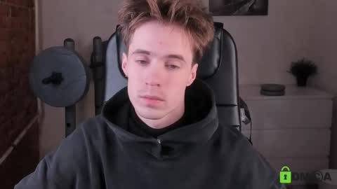 Snapshot of _tokyo_ghoul chatting on 11-23-25, 10:15 _tokyo_ghoul online show from 11-23-25, 10:15