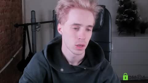 Snapshot of _tokyo_ghoul chatting on 03-22-26, 03:04 _tokyo_ghoul online show from 03-22-26, 03:04