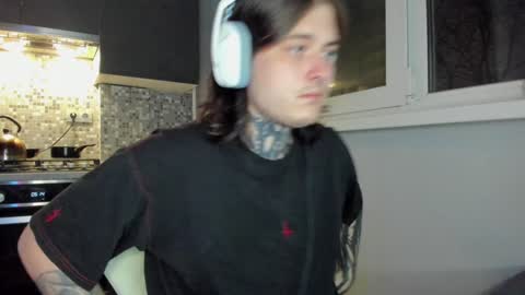 _torfin_ online show from 12-01-24, 11:36