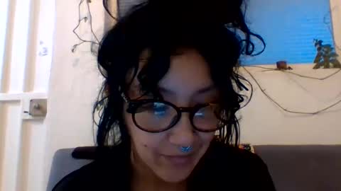 Snapshot of _tutti_frutti_ chatting on 12-02-24, 12:09 _tutti_frutti_ online show from 12-02-24, 12:09