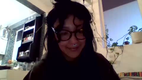 Snapshot of _tutti_frutti_ chatting on 12-10-24, 11:51 _tutti_frutti_ online show from 12-10-24, 11:51