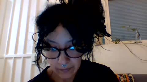 Snapshot of _tutti_frutti_ chatting on 12-15-24, 04:18 _tutti_frutti_ online show from 12-15-24, 04:18