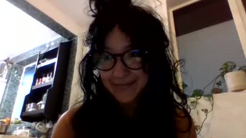 Snapshot of _tutti_frutti_ chatting on 12-16-24, 02:57 _tutti_frutti_ online show from 12-16-24, 02:57