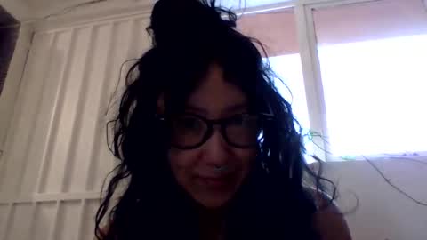 Snapshot of _tutti_frutti_ chatting on 12-16-24, 09:52 _tutti_frutti_ online show from 12-16-24, 09:52