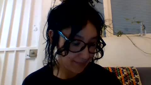 Snapshot of _tutti_frutti_ chatting on 12-17-24, 04:56 _tutti_frutti_ online show from 12-17-24, 04:56