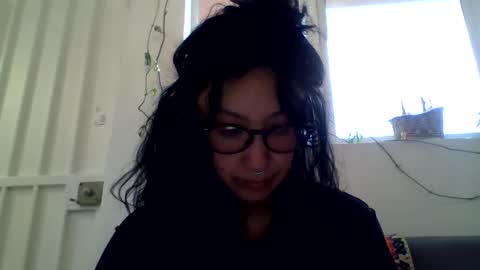 Snapshot of _tutti_frutti_ chatting on 12-21-24, 10:40 _tutti_frutti_ online show from 12-21-24, 10:40