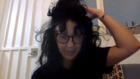 Snapshot of _tutti_frutti_ chatting on 01-01-25, 01:15 _tutti_frutti_ online show from 01-01-25, 01:15