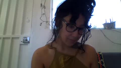Snapshot of _tutti_frutti_ chatting on 01-01-25, 10:56 _tutti_frutti_ online show from 01-01-25, 10:56