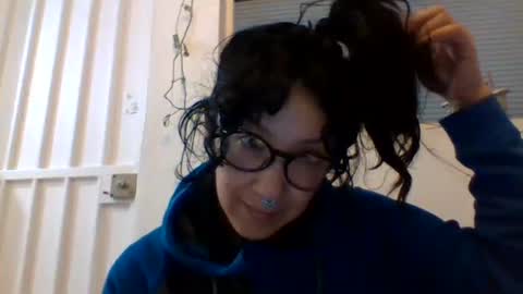 Snapshot of _tutti_frutti_ chatting on 01-21-25, 03:15 _tutti_frutti_ online show from 01-21-25, 03:15