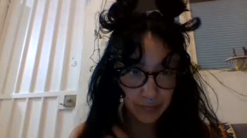 Snapshot of _tutti_frutti_ chatting on 01-22-25, 05:05 _tutti_frutti_ online show from 01-22-25, 05:05