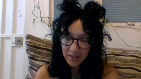 Snapshot of _tutti_frutti_ chatting on 02-02-25, 04:48 _tutti_frutti_ online show from 02-02-25, 04:48