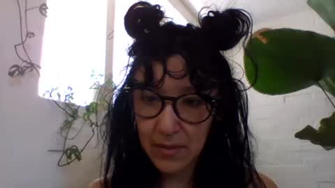 Snapshot of _tutti_frutti_ chatting on 02-04-25, 07:44 _tutti_frutti_ online show from 02-04-25, 07:44