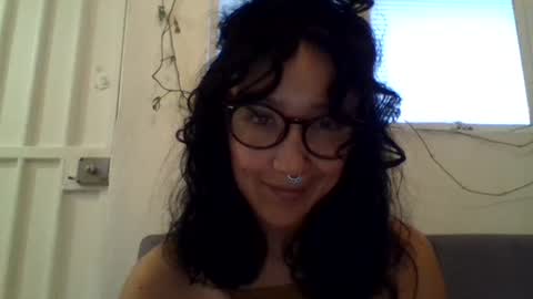 Snapshot of _tutti_frutti_ chatting on 02-12-25, 12:05 _tutti_frutti_ online show from 02-12-25, 12:05
