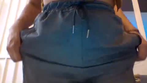 Snapshot of _tutti_frutti_ chatting on 02-14-25, 12:41 _tutti_frutti_ online show from 02-14-25, 12:41