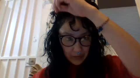 Snapshot of _tutti_frutti_ chatting on 02-19-25, 05:05 _tutti_frutti_ online show from 02-19-25, 05:05