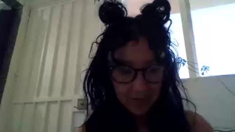 Snapshot of _tutti_frutti_ chatting on 02-19-25, 09:25 _tutti_frutti_ online show from 02-19-25, 09:25