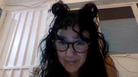 Snapshot of _tutti_frutti_ chatting on 02-20-25, 01:46 _tutti_frutti_ online show from 02-20-25, 01:46