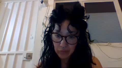 Snapshot of _tutti_frutti_ chatting on 02-21-25, 03:56 _tutti_frutti_ online show from 02-21-25, 03:56