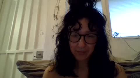 Snapshot of _tutti_frutti_ chatting on 02-23-25, 12:19 _tutti_frutti_ online show from 02-23-25, 12:19