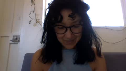Snapshot of _tutti_frutti_ chatting on 02-24-25, 10:47 _tutti_frutti_ online show from 02-24-25, 10:47
