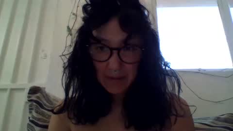 Snapshot of _tutti_frutti_ chatting on 03-06-25, 11:31 _tutti_frutti_ online show from 03-06-25, 11:31