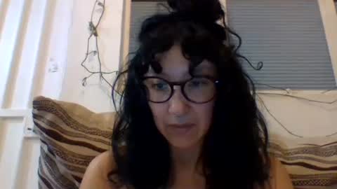 Snapshot of _tutti_frutti_ chatting on 03-07-25, 05:18 _tutti_frutti_ online show from 03-07-25, 05:18
