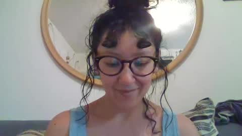 Snapshot of _tutti_frutti_ chatting on 09-14-25, 02:33 _tutti_frutti_ online show from 09-14-25, 02:33