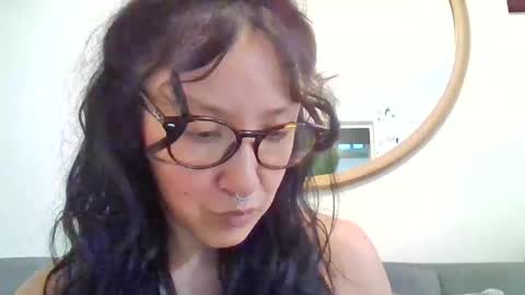 Snapshot of _tutti_frutti_ chatting on 09-17-25, 03:41 _tutti_frutti_ online show from 09-17-25, 03:41