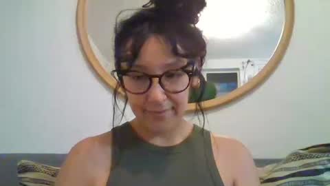 Snapshot of _tutti_frutti_ chatting on 09-19-25, 12:45 _tutti_frutti_ online show from 09-19-25, 12:45